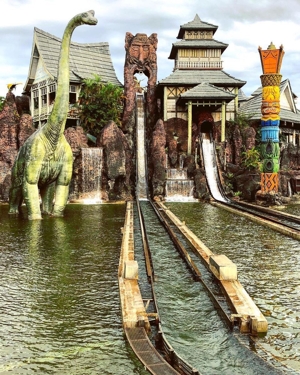 trượt nước