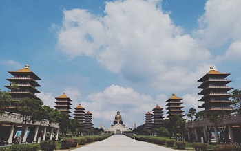 Tượng phật Quan Hùng