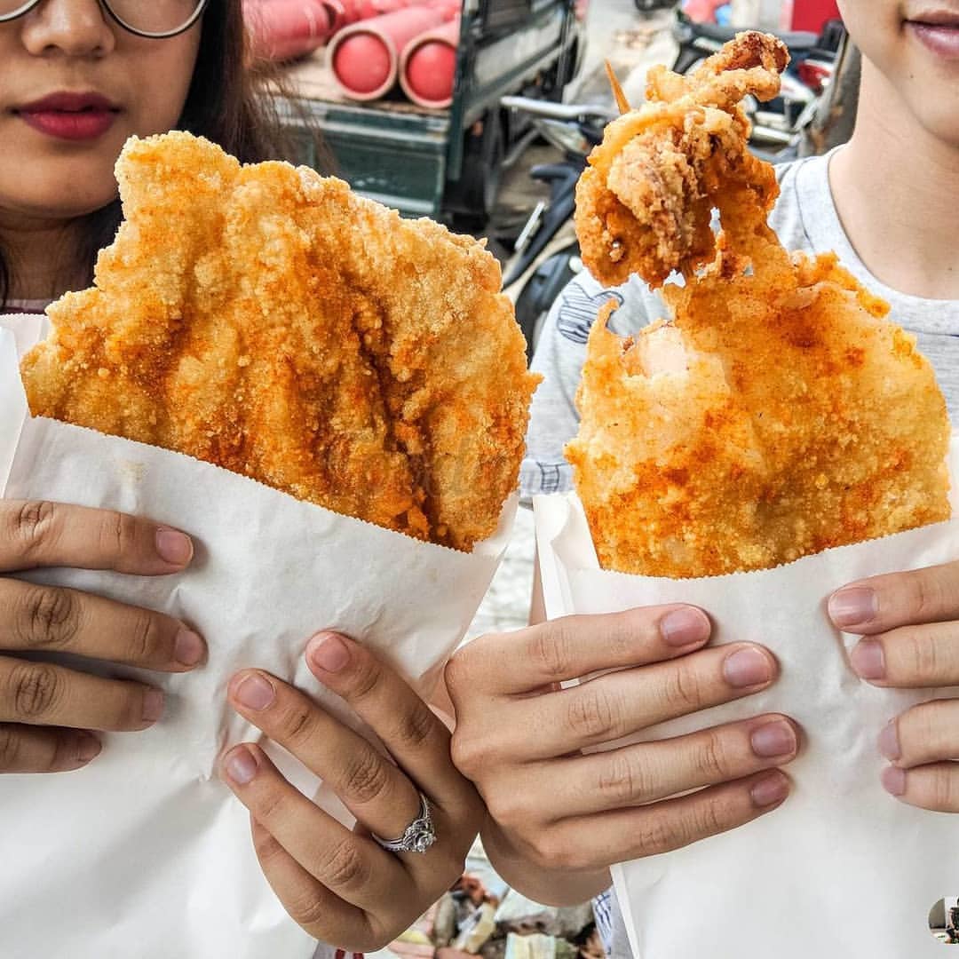 Chợ đêm Miếu Khẩu