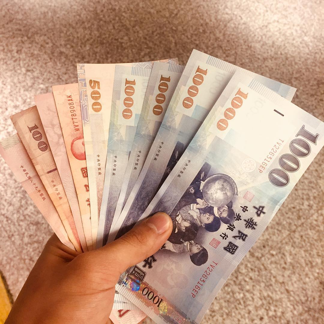 Tiền Đài Loan