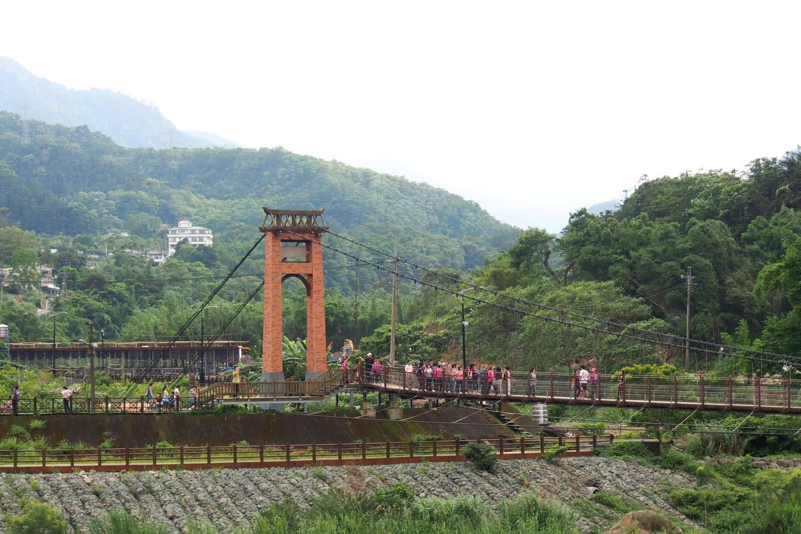 Cầu treo