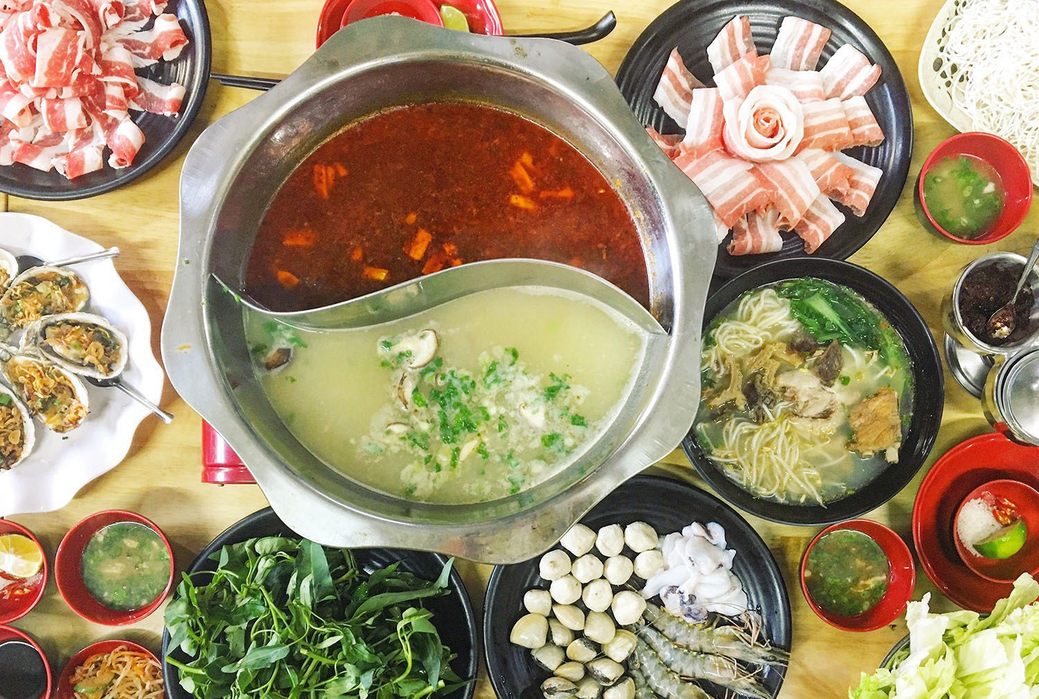 Lẩu 2 ngăn